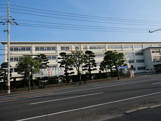 倉敷商業高校の外観