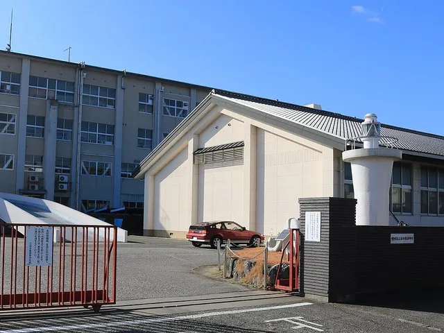 三谷水産高校の外観