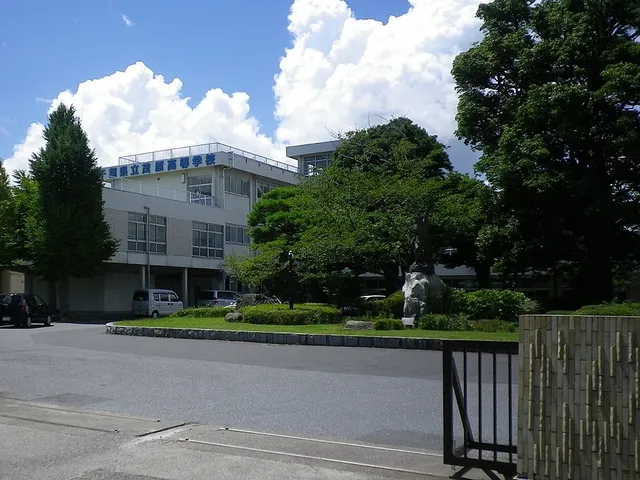 茂原高校の外観