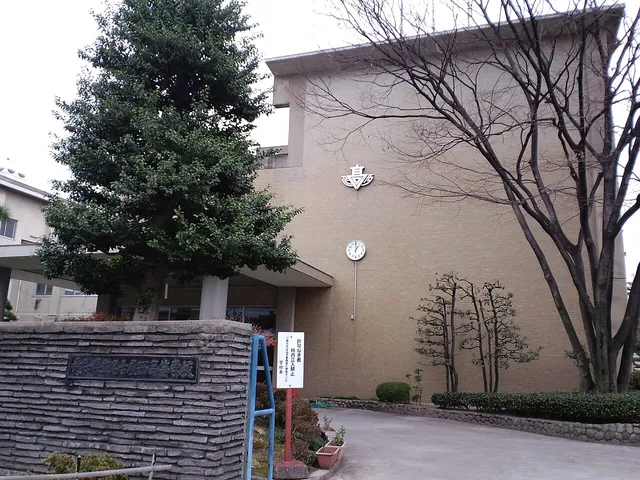 名古屋西高校の外観