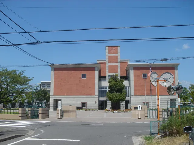 大垣北高校の外観