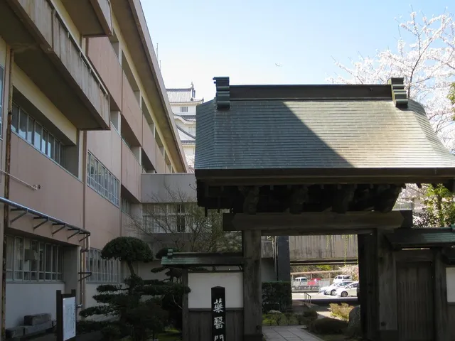 大多喜高校の外観