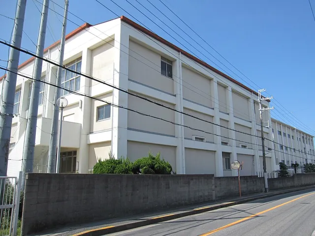 りんくう翔南高校の外観