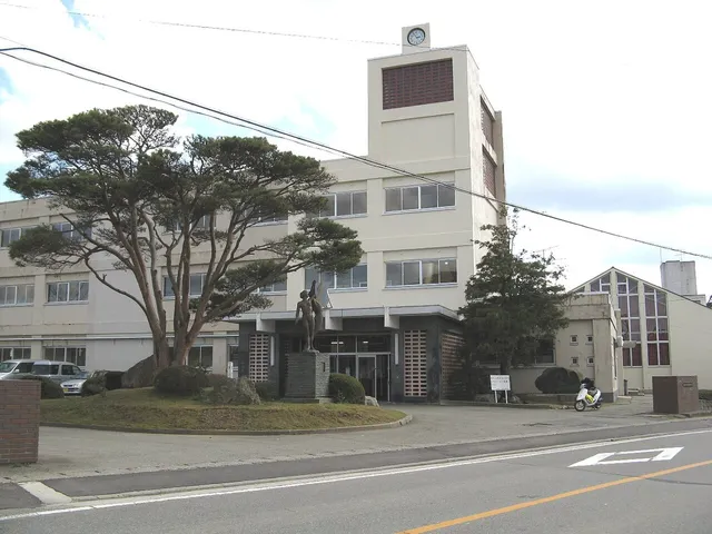 佐渡総合高校の外観