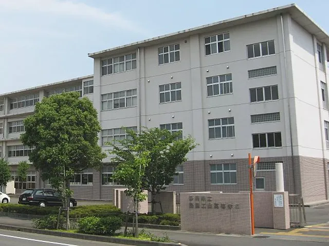 島田工業高校の外観