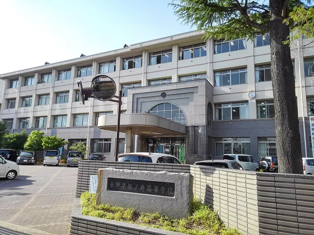 篠ノ井高校の外観
