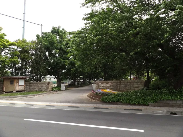 須坂創成高校の外観