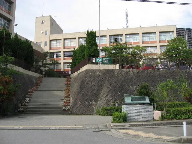 宝塚北高校の外観