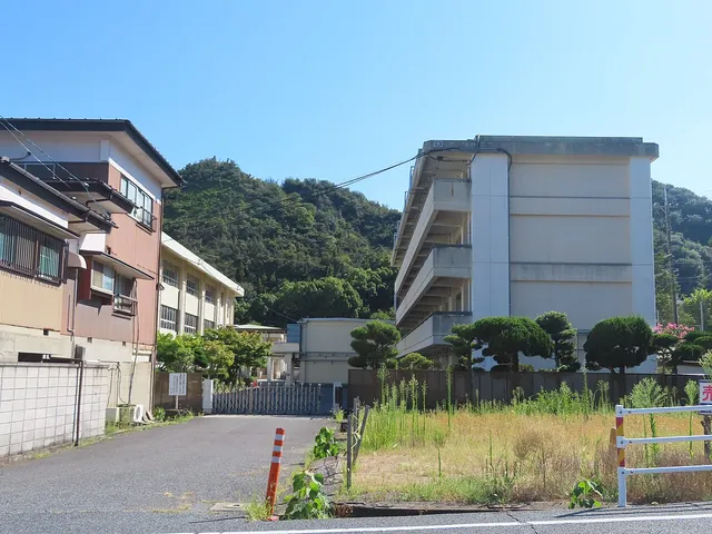 玉野高校の外観