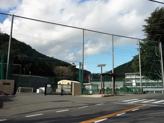 玉野商工高校の外観